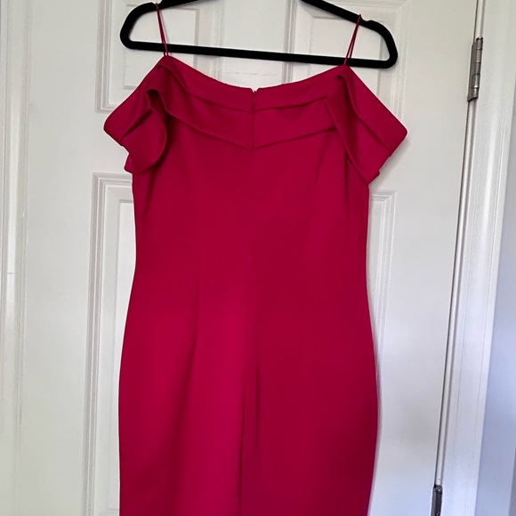 Karlie Off-Shoulder Dress - Picture 7 of 8